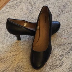 Merona black small high heel